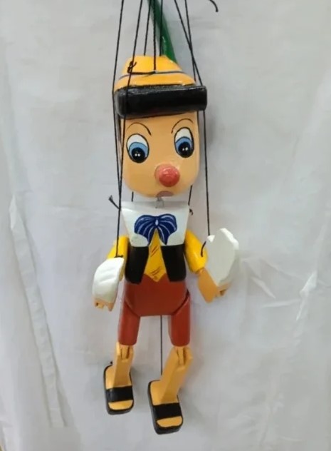 PINOCHO DE MADERA - 42,2 CM - HECHO A MANO